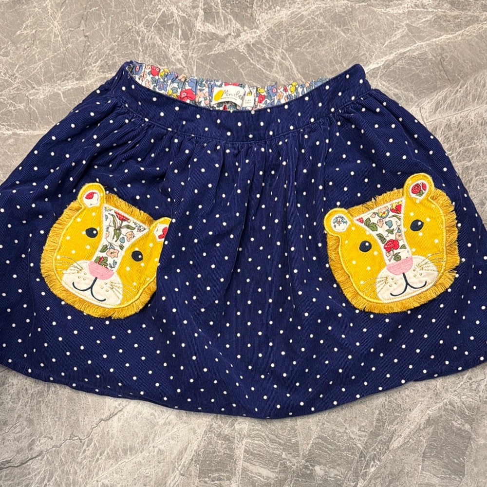 Girls skirt